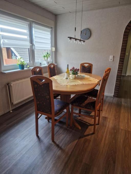 Gemuetliche 3-Zimmer-Wohnung, Zentral Gelegen Apensen Eksteriør bilde